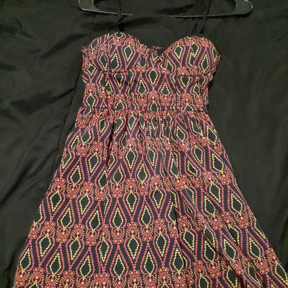 Dress - Picture 1 of 3
